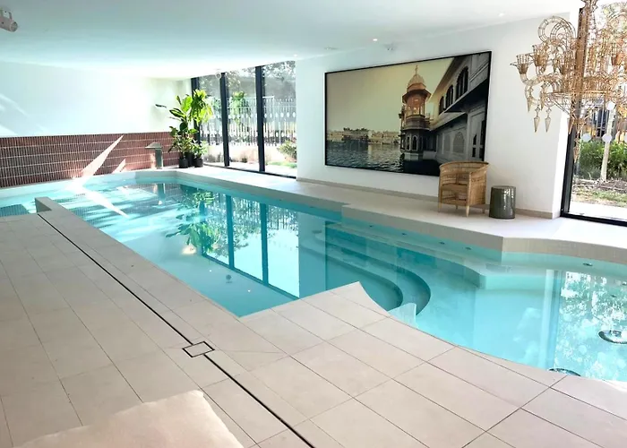 Services Montana Paris Hotel